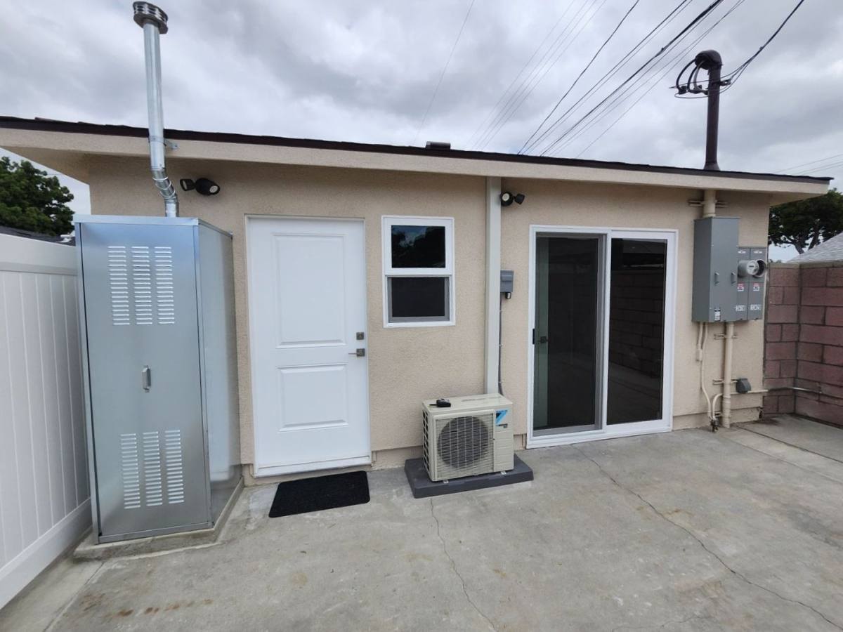Apartment for rent at 13420 Harvest Ave, Norwalk, CA 90650