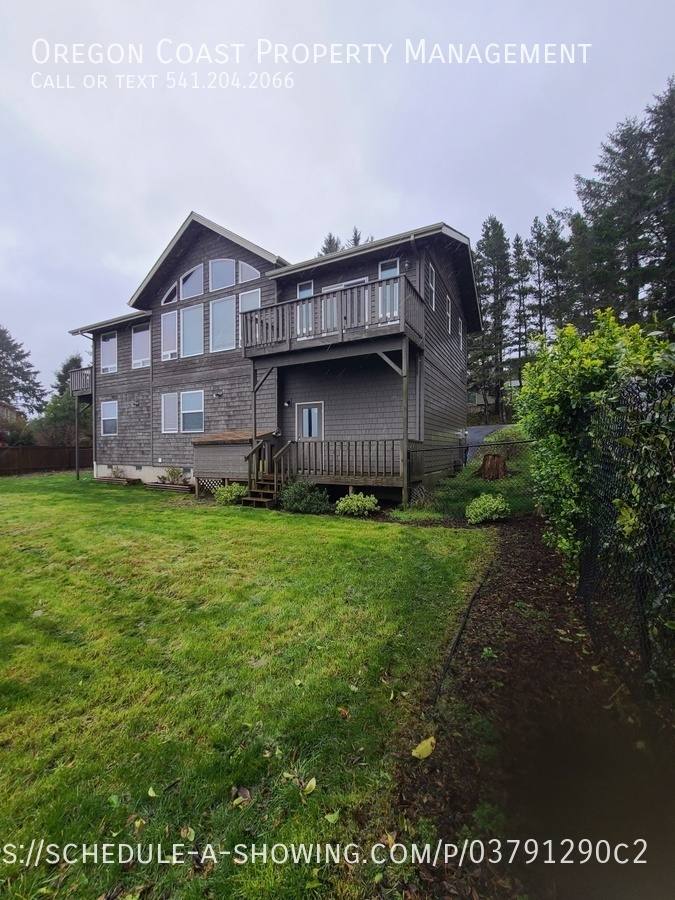 House for rent at 961 NW Lanai Loop, Seal Rock, OR 97376