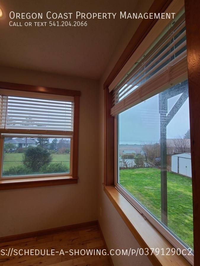House for rent at 961 NW Lanai Loop, Seal Rock, OR 97376