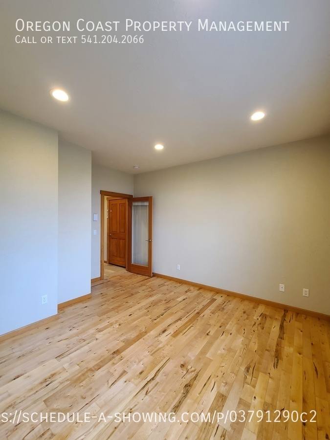 House for rent at 961 NW Lanai Loop, Seal Rock, OR 97376