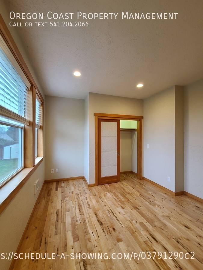 House for rent at 961 NW Lanai Loop, Seal Rock, OR 97376