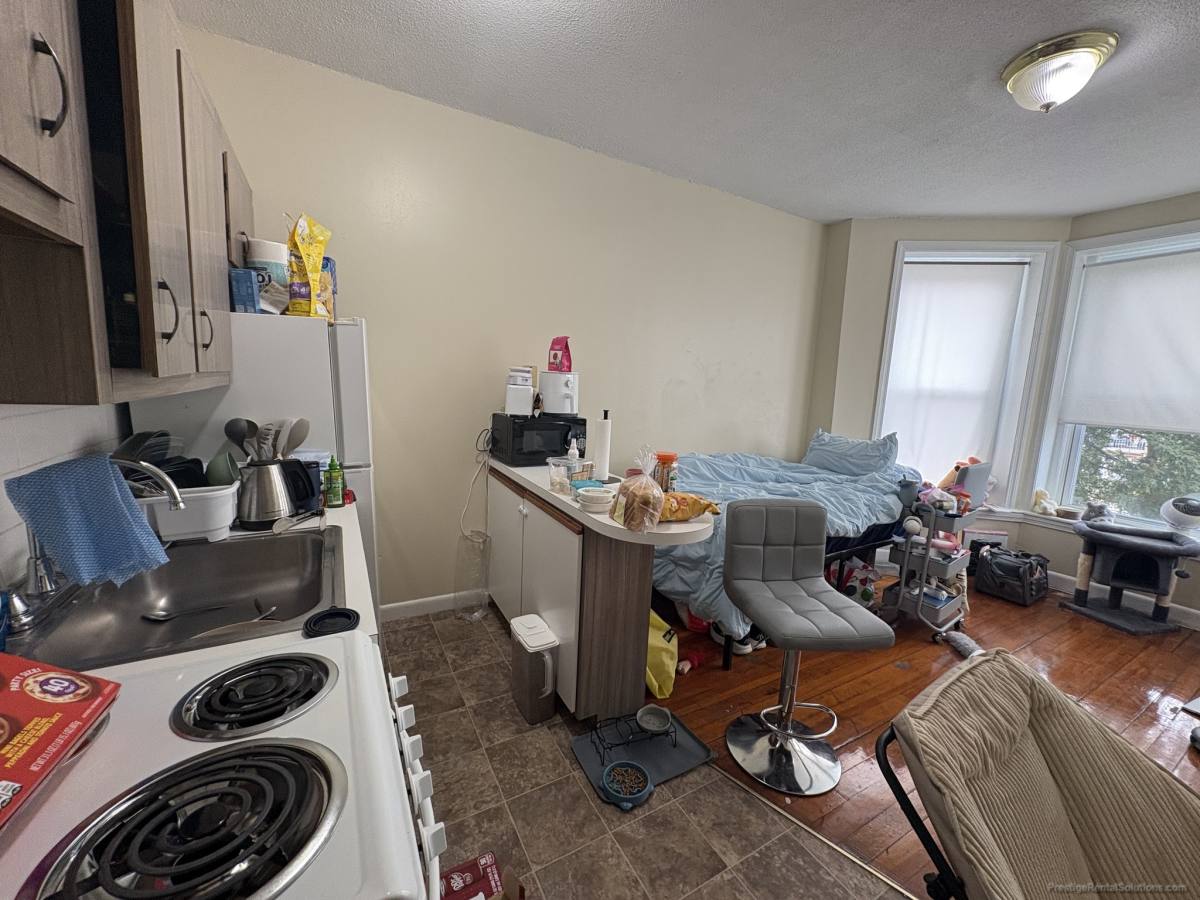 Apartment for rent at 1120 Commonwealth Ave #2, Allston, MA 02134