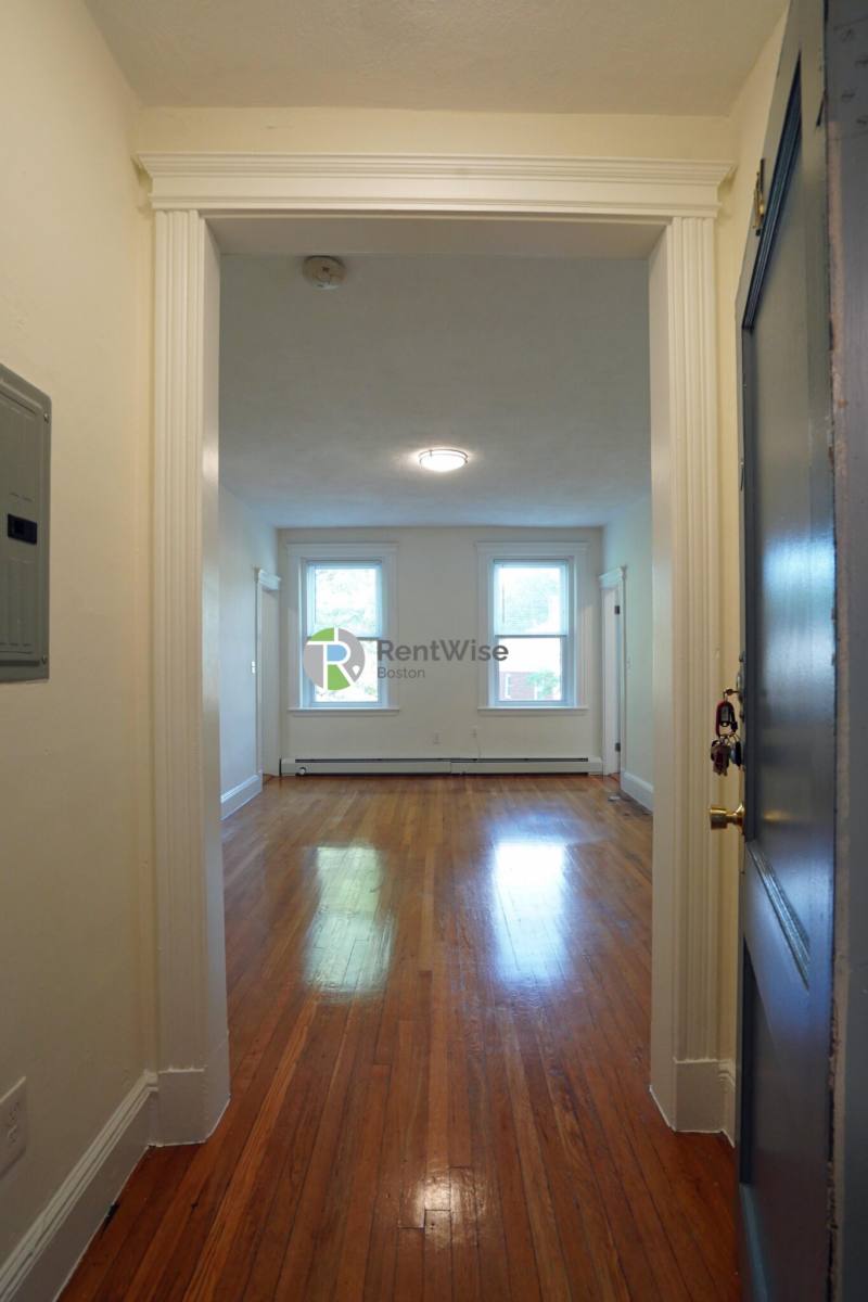 86 Brainerd Rd #17, Allston, MA 02134