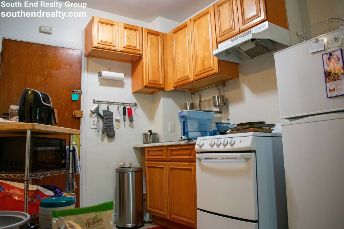 Apartment for rent at 762 Huntington Ave #2, Boston, MA 02115
