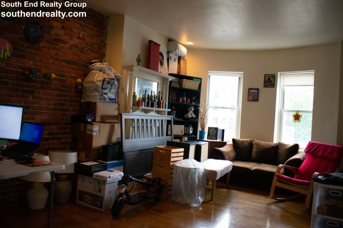 Apartment for rent at 762 Huntington Ave #2, Boston, MA 02115