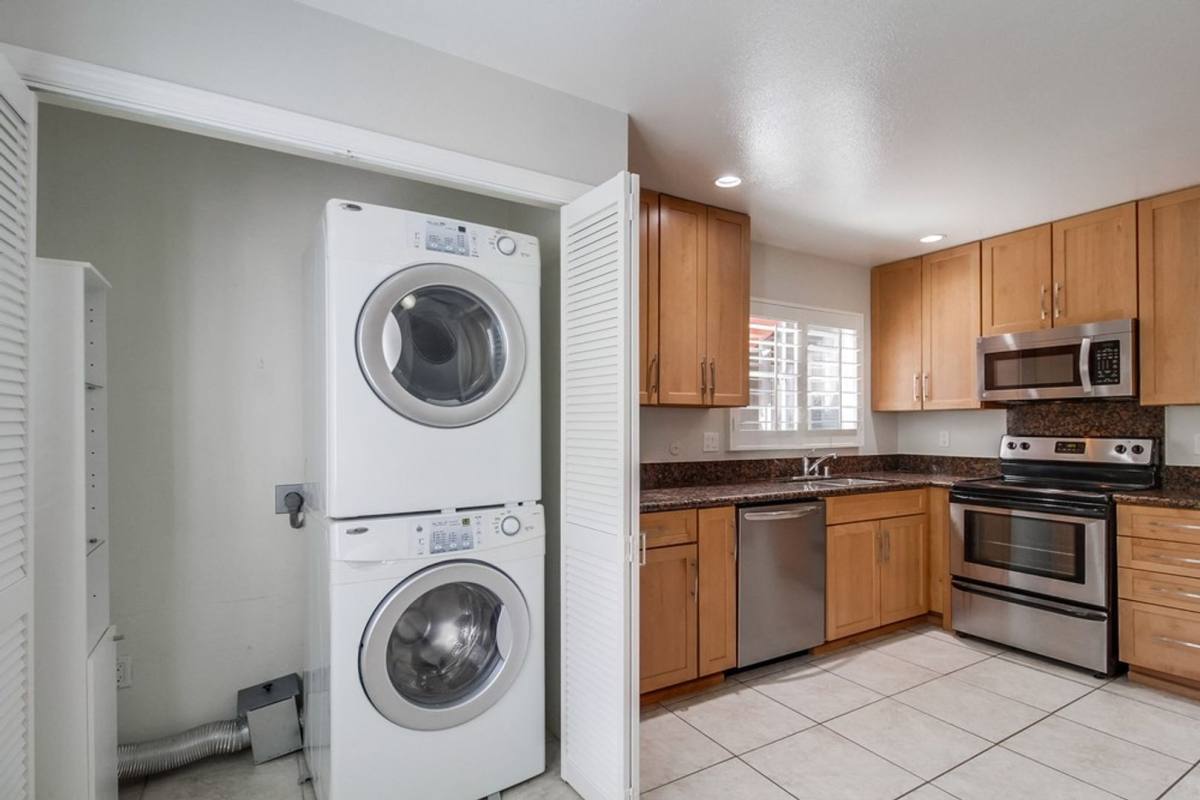 Apartment for rent at 5543 Adobe Falls Rd, San Diego, CA 92120