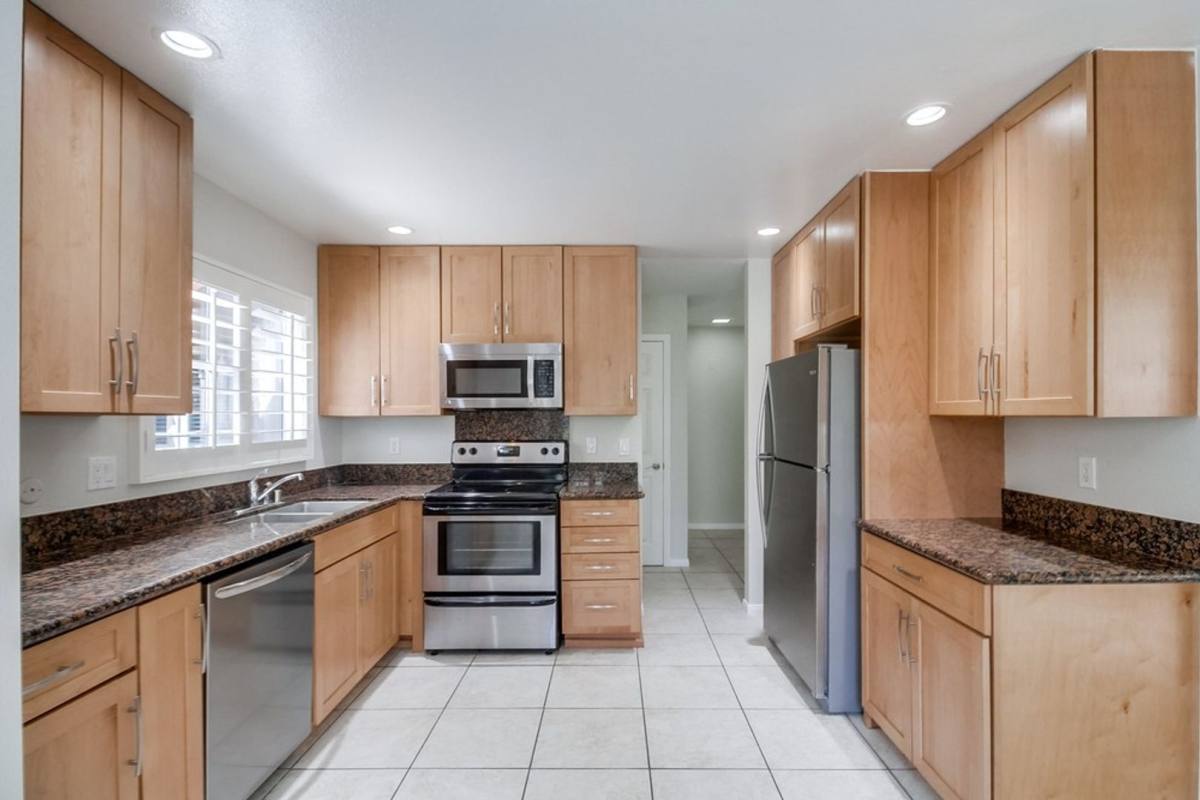 Apartment for rent at 5543 Adobe Falls Rd, San Diego, CA 92120