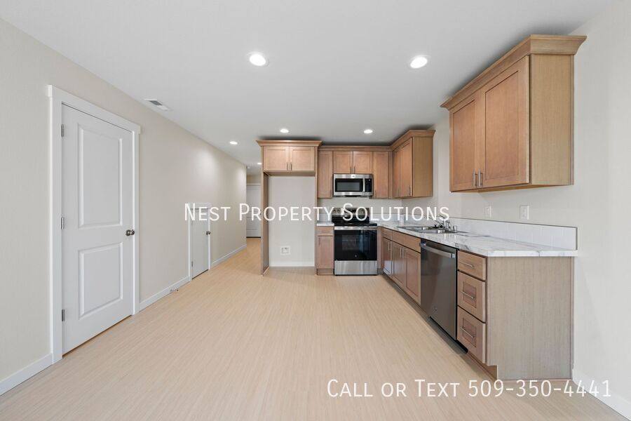 Apartment for rent at 1613 W Lee St #C, Moses Lake, WA 98837