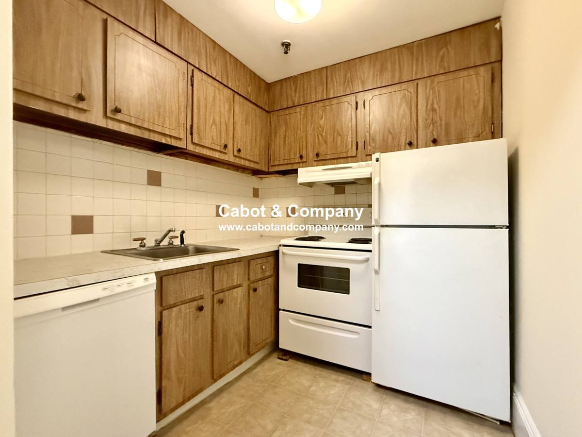 Apartment for rent at 188 Marlborough St #3, Boston, MA 02116