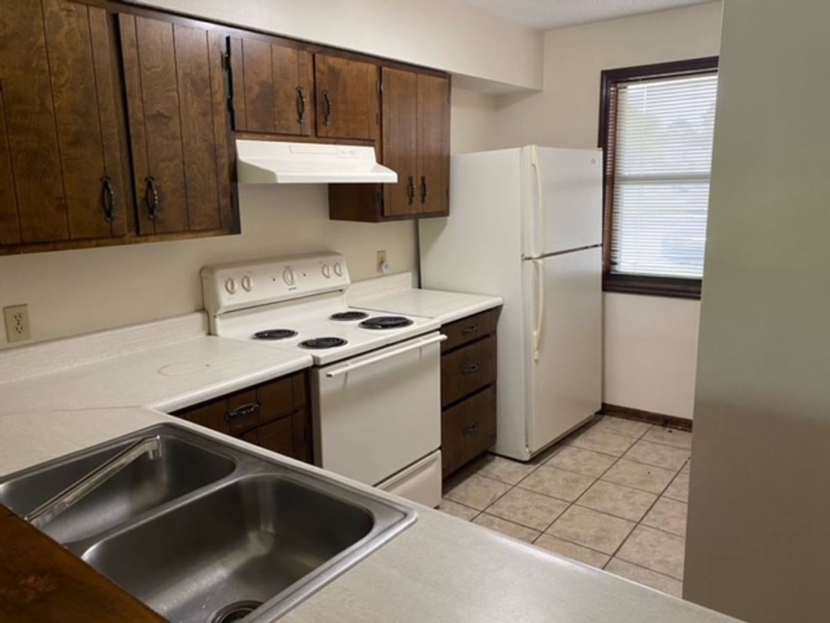 Townhouse for rent at 2714 Tyndall Dr, Valdosta, GA 31602