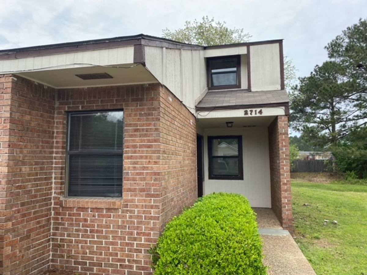 Townhouse for rent at 2714 Tyndall Dr, Valdosta, GA 31602