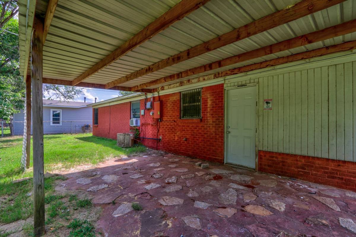 House for rent at 1904 Cherry Lane, Oklahoma City, OK 73115