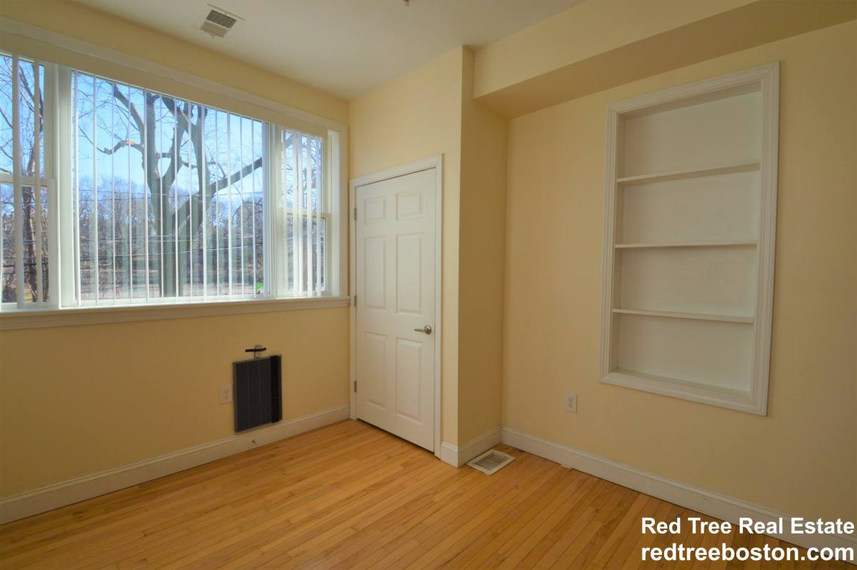 Apartment for rent at 1801 Beacon St #6, Brookline, MA 02445