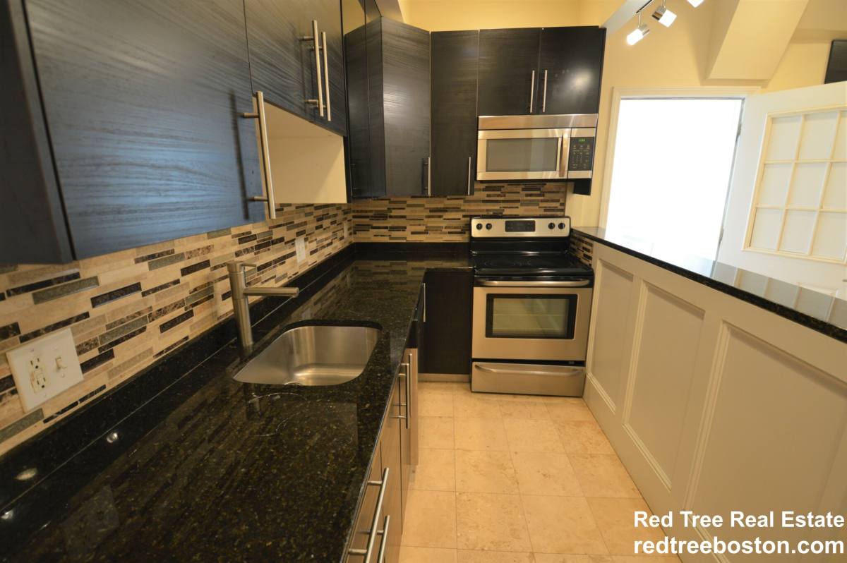 Apartment for rent at 1801 Beacon St #6, Brookline, MA 02445