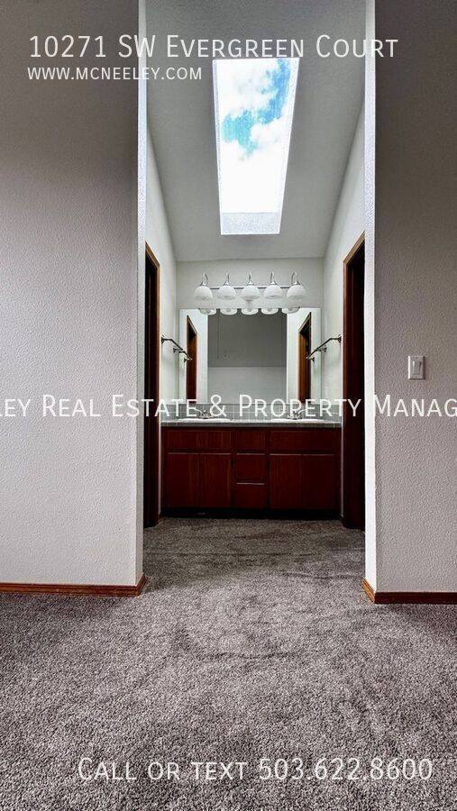 House for rent at 10271 SW Evergreen Court, Wilsonville, OR 97070