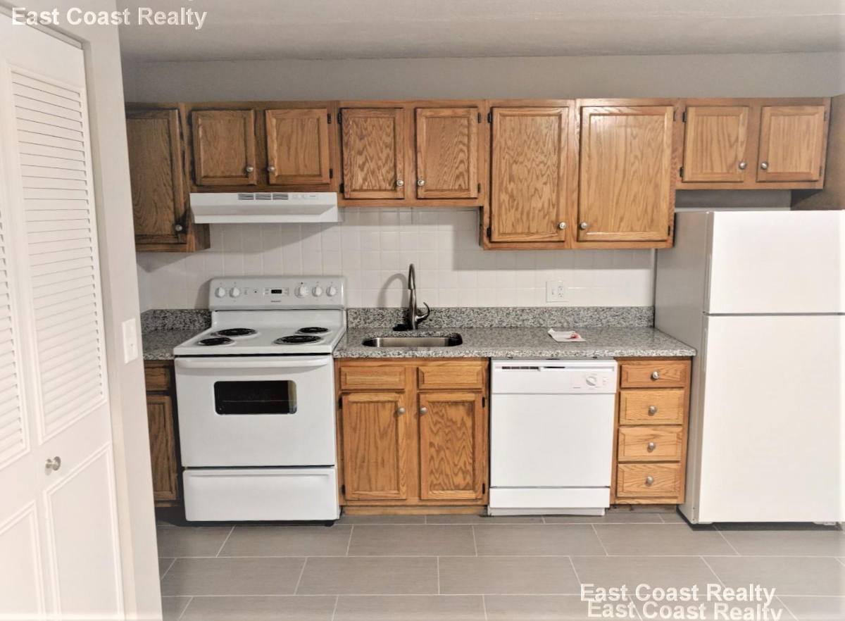 Apartment for rent at 12 Cottage Court #10, West Newton, MA 02465