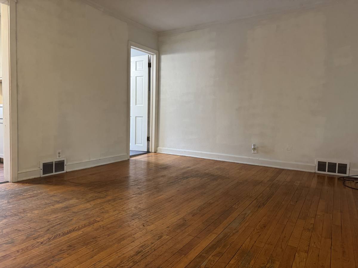 Apartment for rent at 813 3rd Ave #2R, Rockford, IL 61104