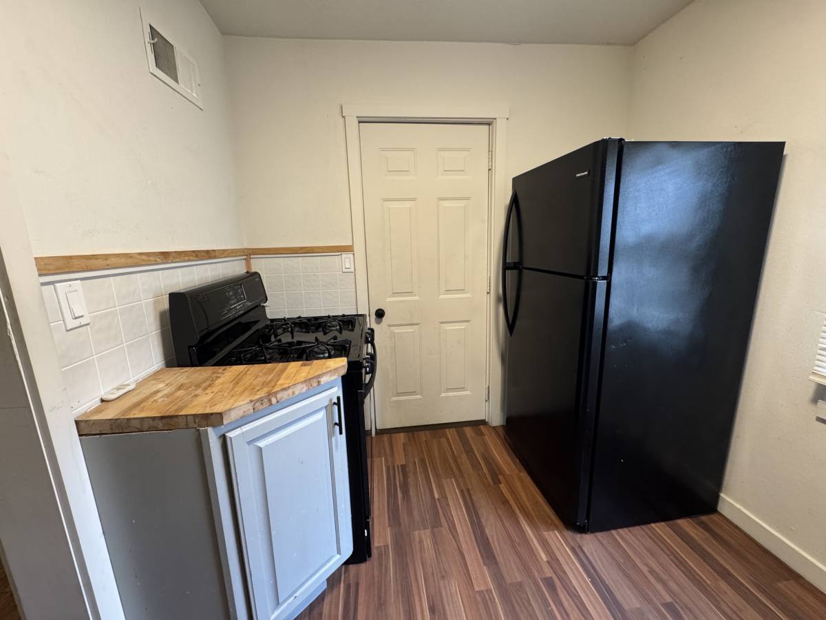 Apartment for rent at 813 3rd Ave #2R, Rockford, IL 61104
