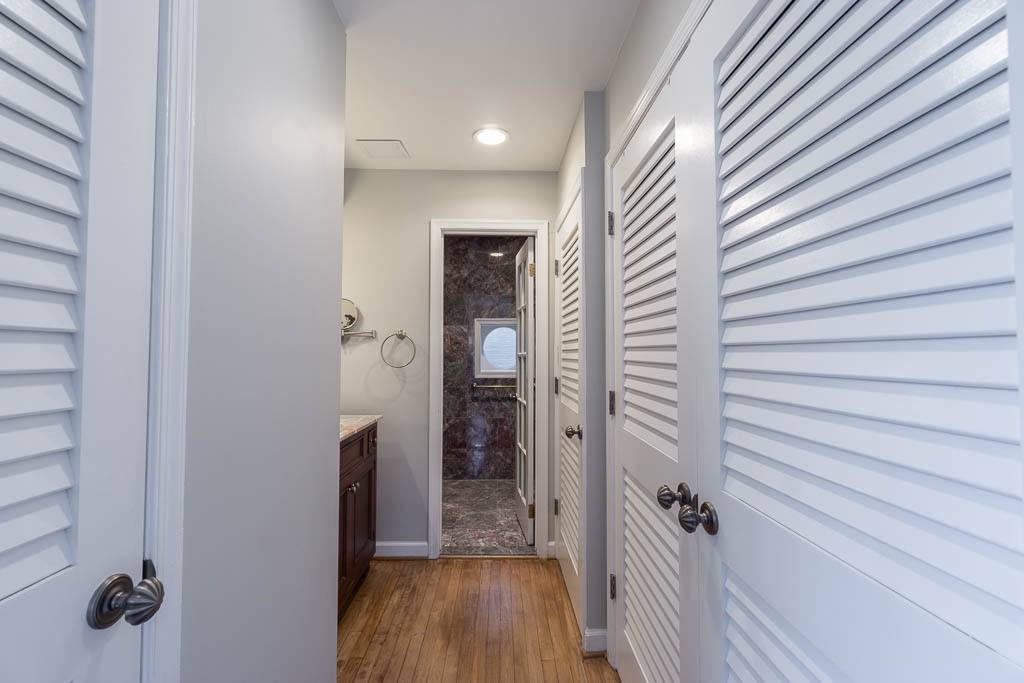 House for rent at 800 Wolfe St, Alexandria, VA 22314