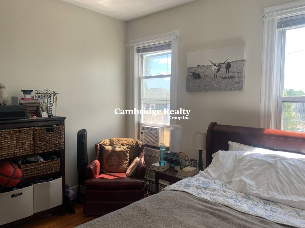 Apartment for rent at 69 Newton St #2L, Somerville, MA 02143