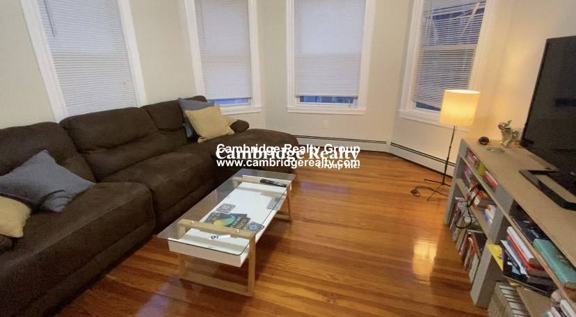 Apartment for rent at 69 Newton St #2L, Somerville, MA 02143