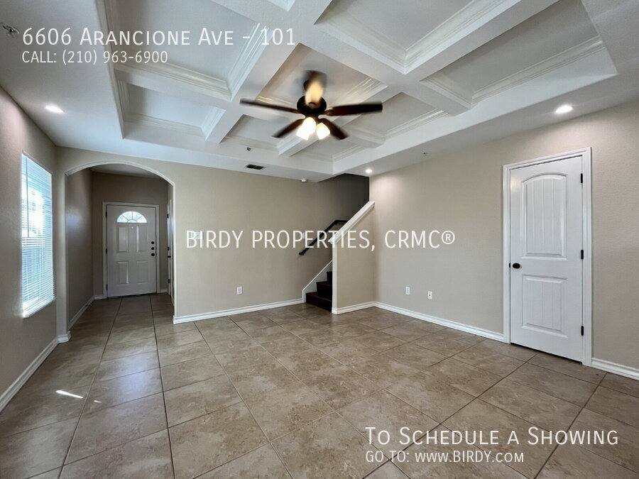 Apartment for rent at 6606 Arancione Ave #101, San Antonio, TX 78233