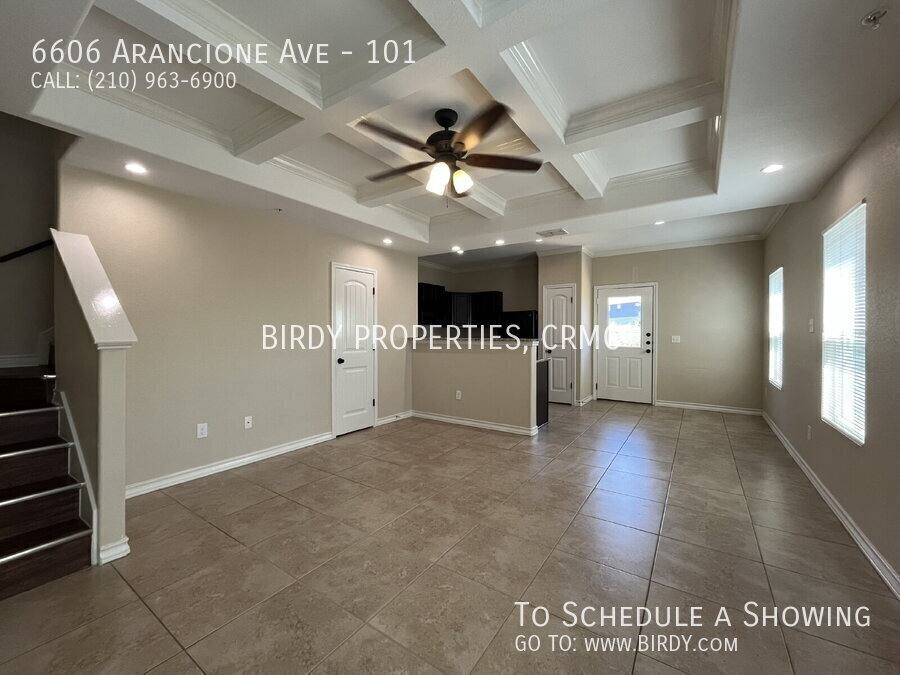 Apartment for rent at 6606 Arancione Ave #101, San Antonio, TX 78233