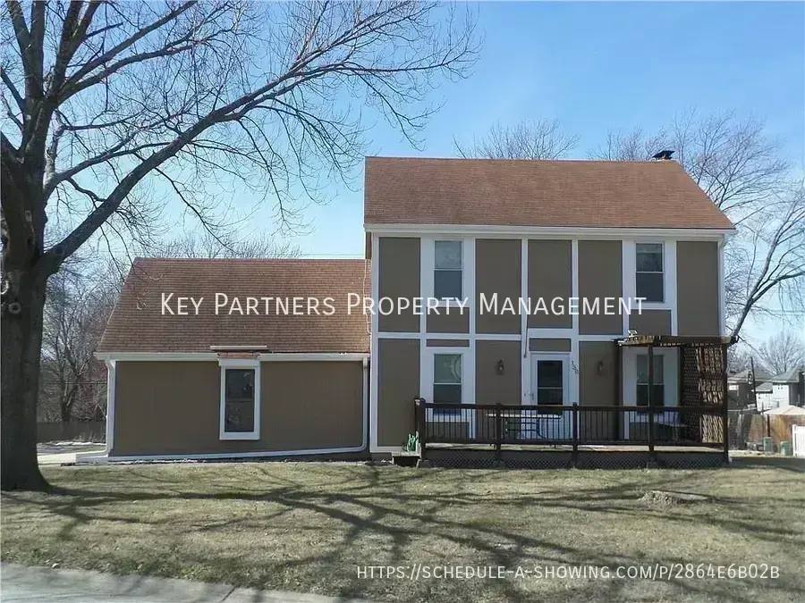 House for rent at 138 E Nelson Circle, Olathe, KS 66061
