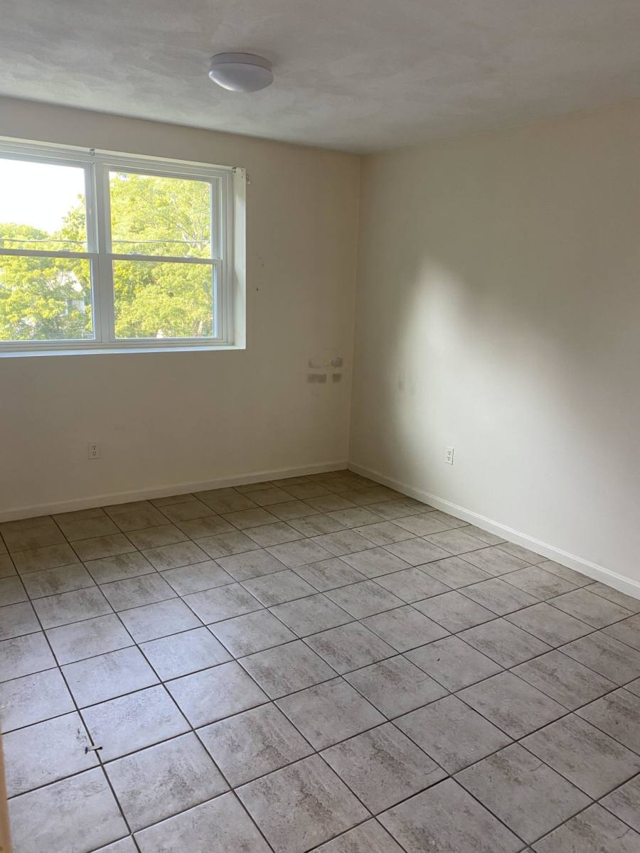 Apartment for rent at 80 Cambridge Rd #28, Woburn, MA 01801