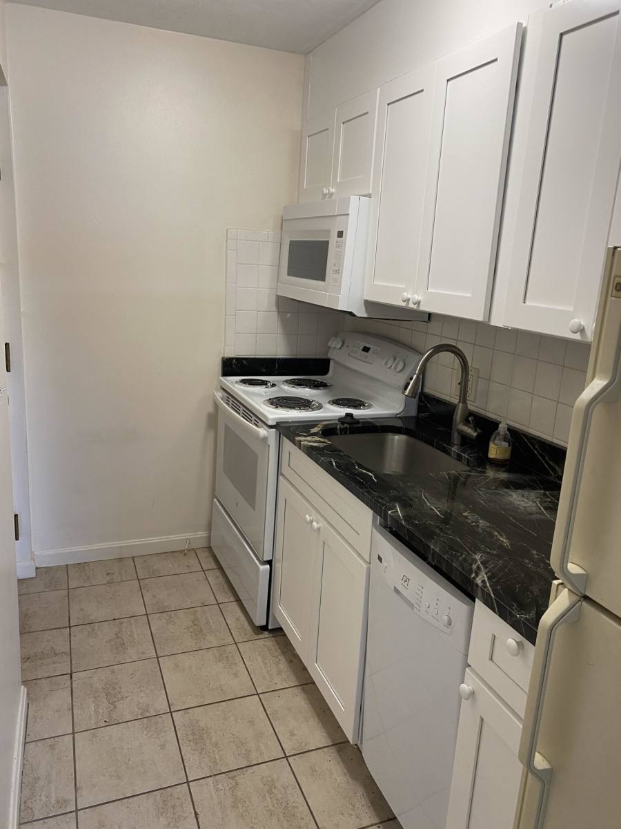 Apartment for rent at 80 Cambridge Rd #28, Woburn, MA 01801