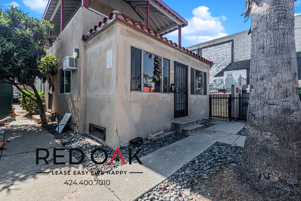 Condo for rent at 1431 N Hobart Blvd, Los Angeles, CA 90027