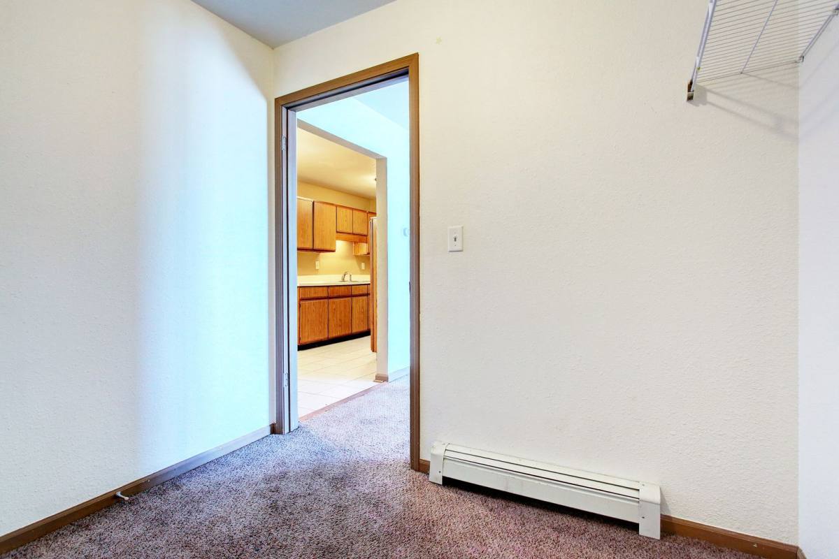 Apartment for rent at 419 Stratford Way, Holland, MI 49423