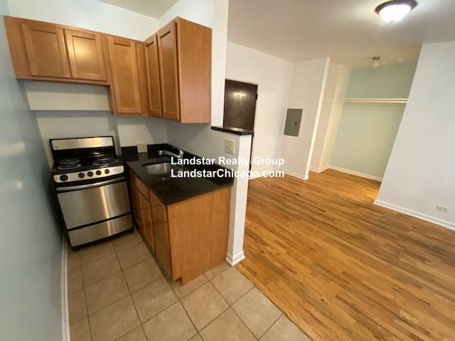 Apartment for rent at 1332 W Hood #204, Chicago, IL 60660