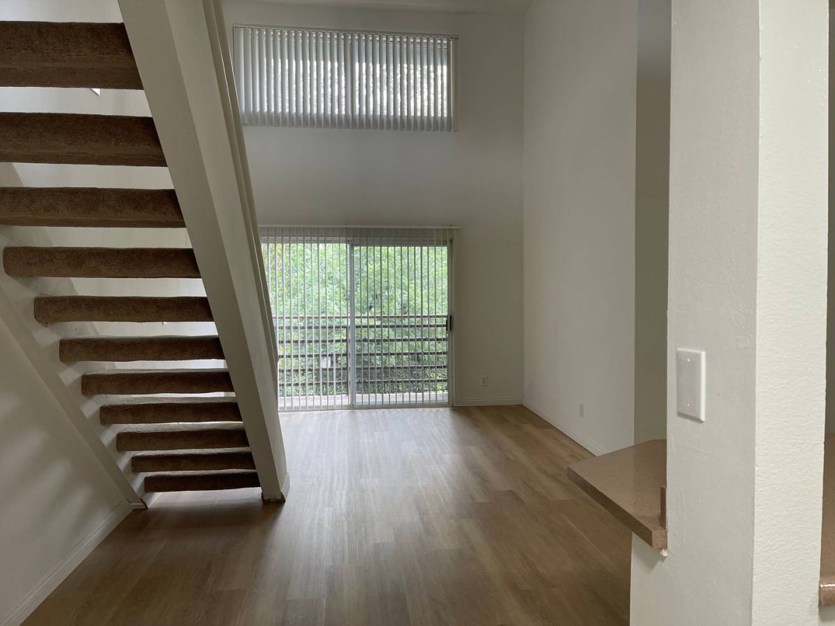 Apartment for rent at 6857 Baird Ave, Reseda, CA 91335