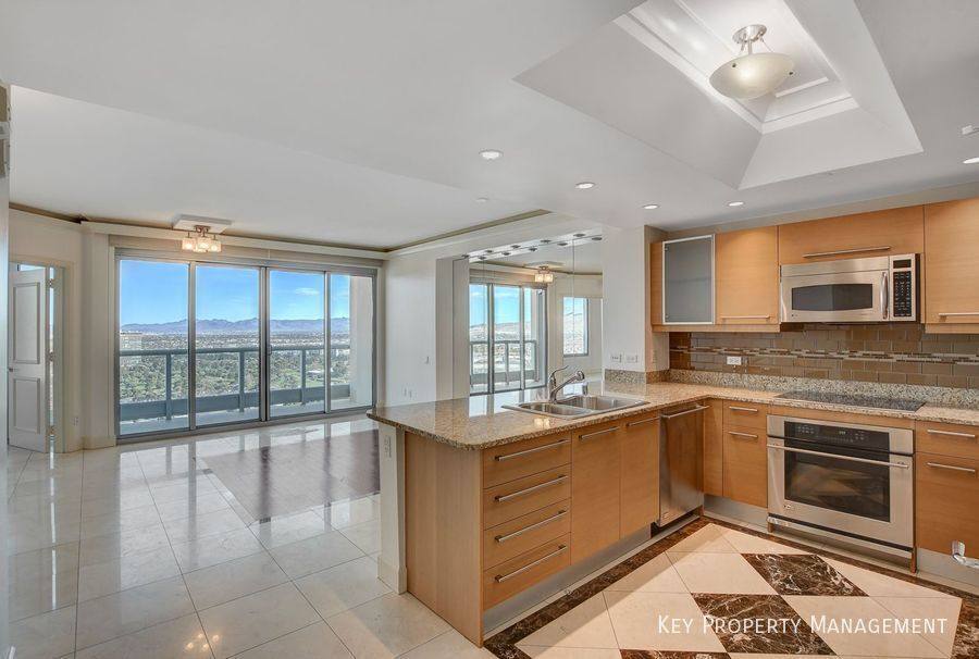 Apartment for rent at 322 Karen Ave #2705, Las Vegas, NV 89109