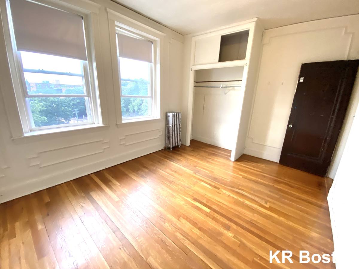 Apartment for rent at 1800 Commonwealth Ave #31, Brighton, MA 02135