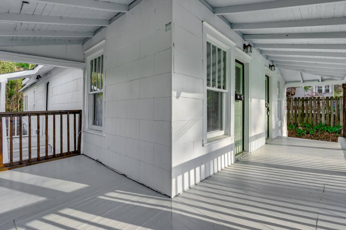 Townhouse for rent at 911 Beaufort St, Columbia, SC 29201