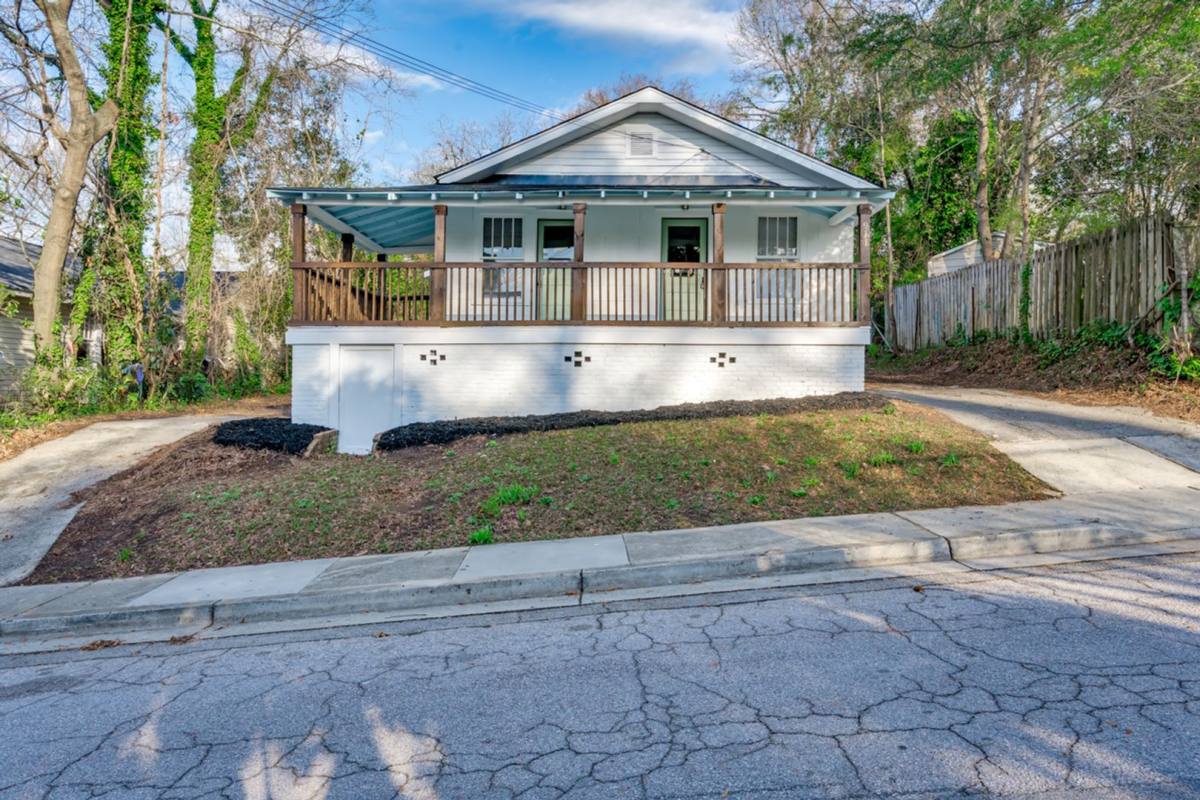 Townhouse for rent at 911 Beaufort St, Columbia, SC 29201