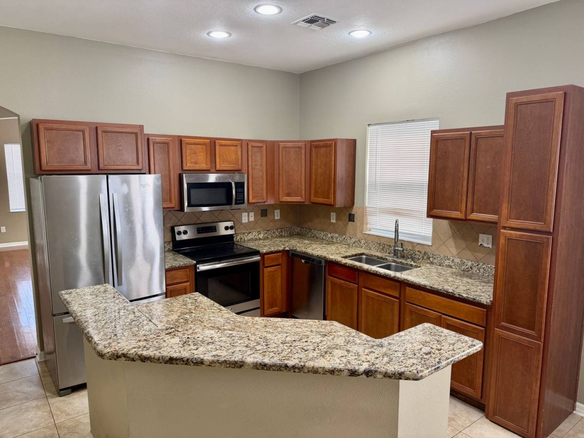 Apartment for rent at 1808 E Columbus Dr, Tampa, FL 33605