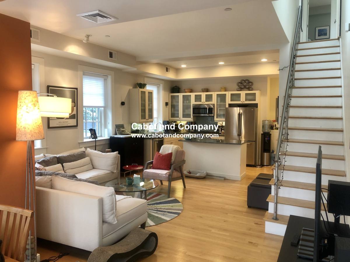 Townhouse for rent at 72 Hamilton St #11, Cambridge, MA 02139