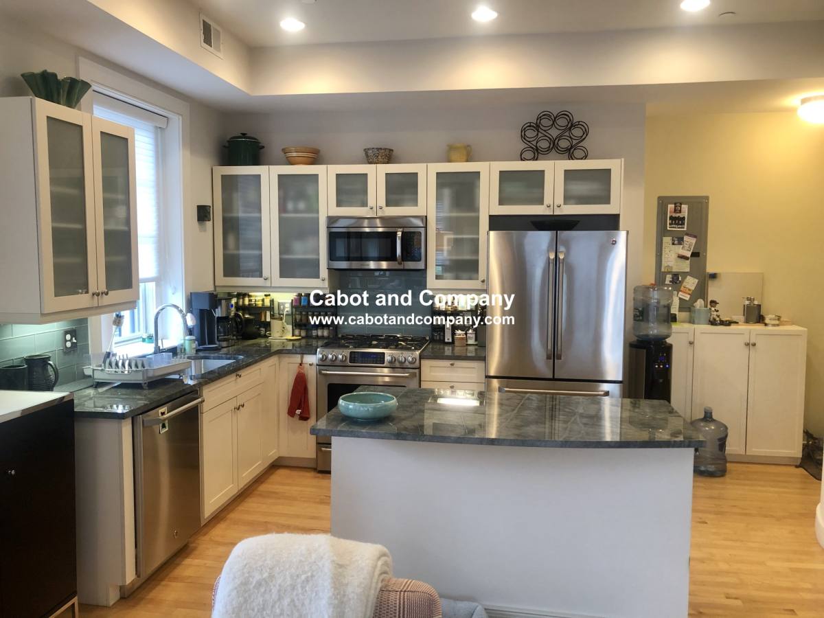 Townhouse for rent at 72 Hamilton St #11, Cambridge, MA 02139
