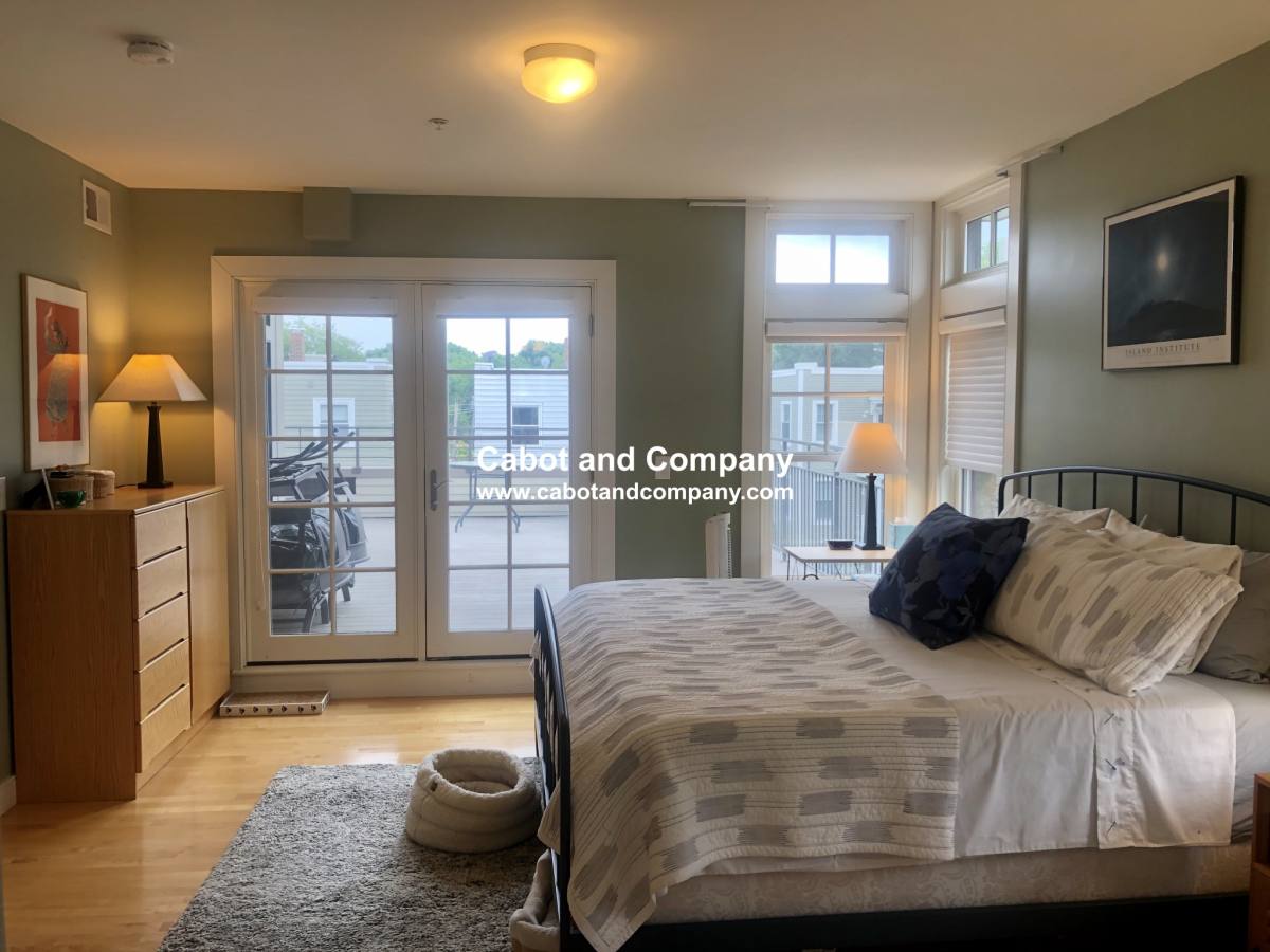Townhouse for rent at 72 Hamilton St #11, Cambridge, MA 02139