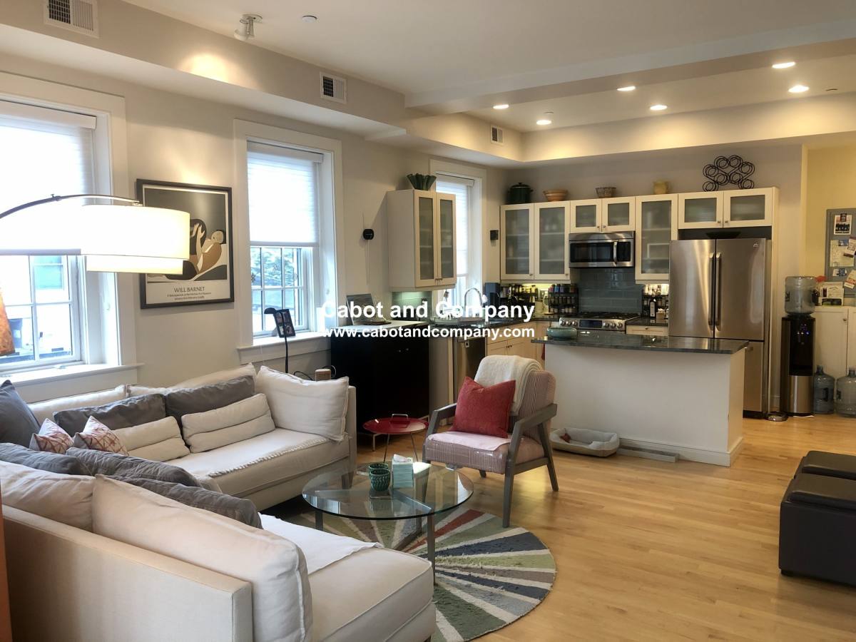 Townhouse for rent at 72 Hamilton St #11, Cambridge, MA 02139