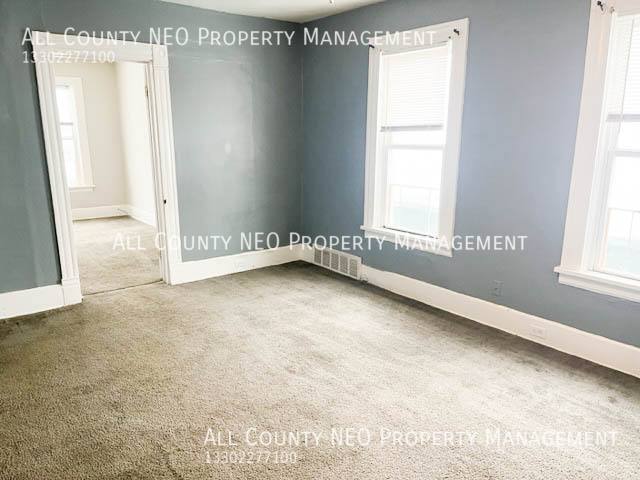 Apartment for rent at 2044 W 44th St #UP, Cleveland, OH 44113