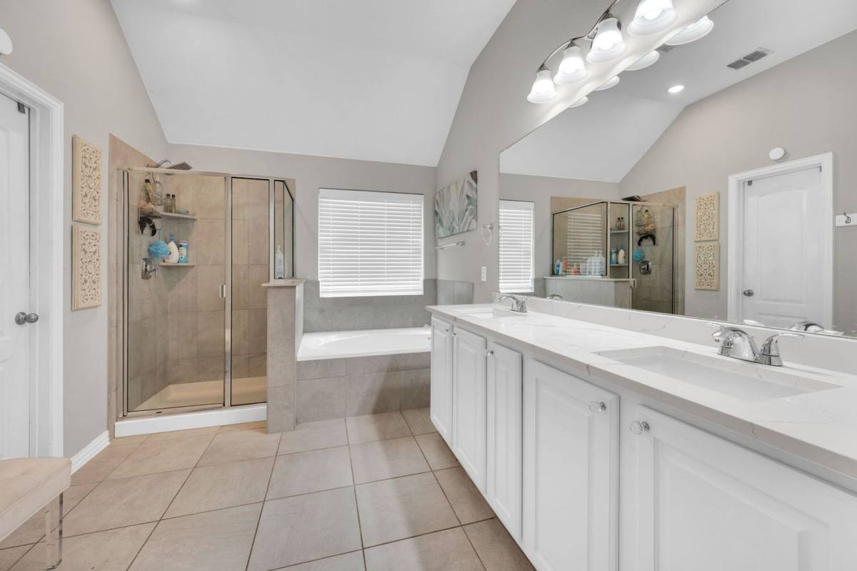 House for rent at 2617 Grouse Hollow Way, Midlothian, TX 76065