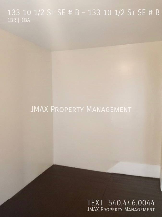 Apartment for rent at 133 10 1 2 St SE #B, Roanoke, VA 24013
