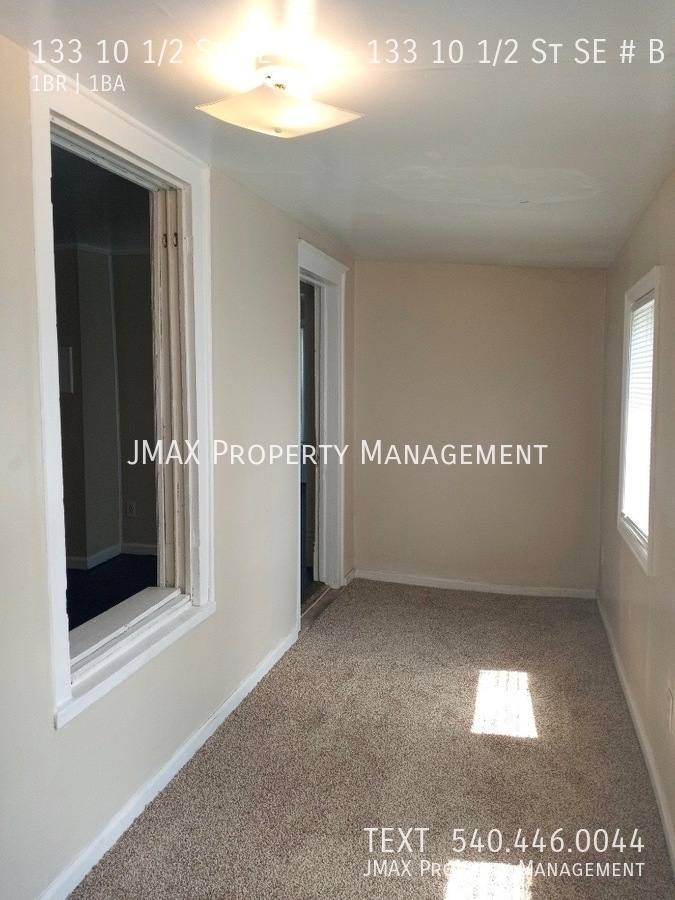 Apartment for rent at 133 10 1 2 St SE #B, Roanoke, VA 24013