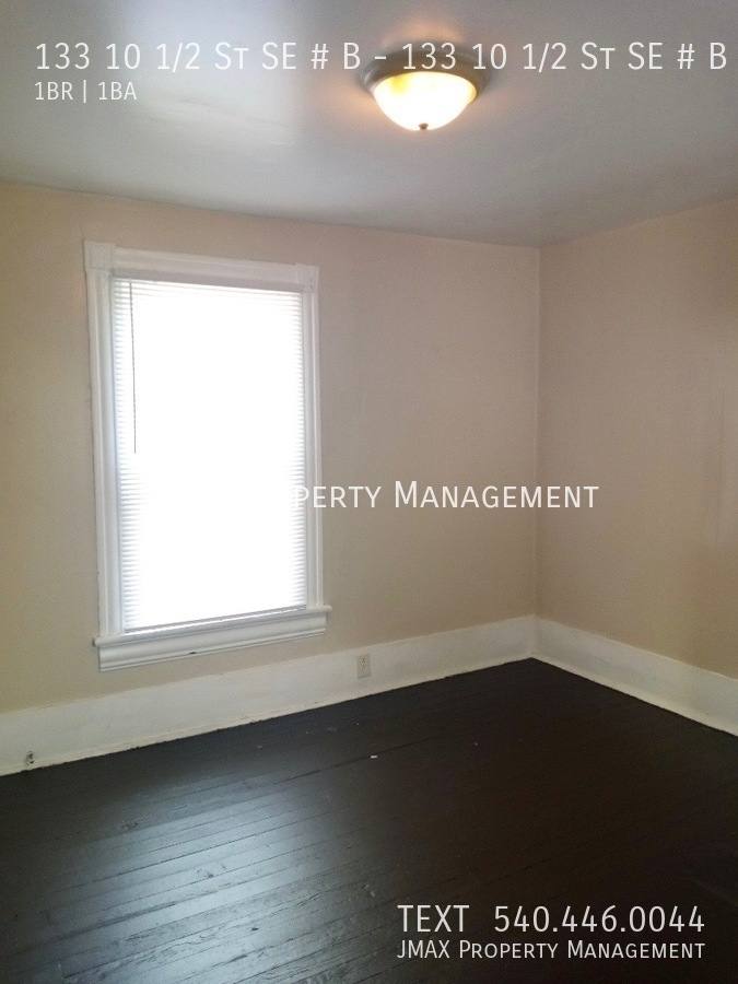 Apartment for rent at 133 10 1 2 St SE #B, Roanoke, VA 24013
