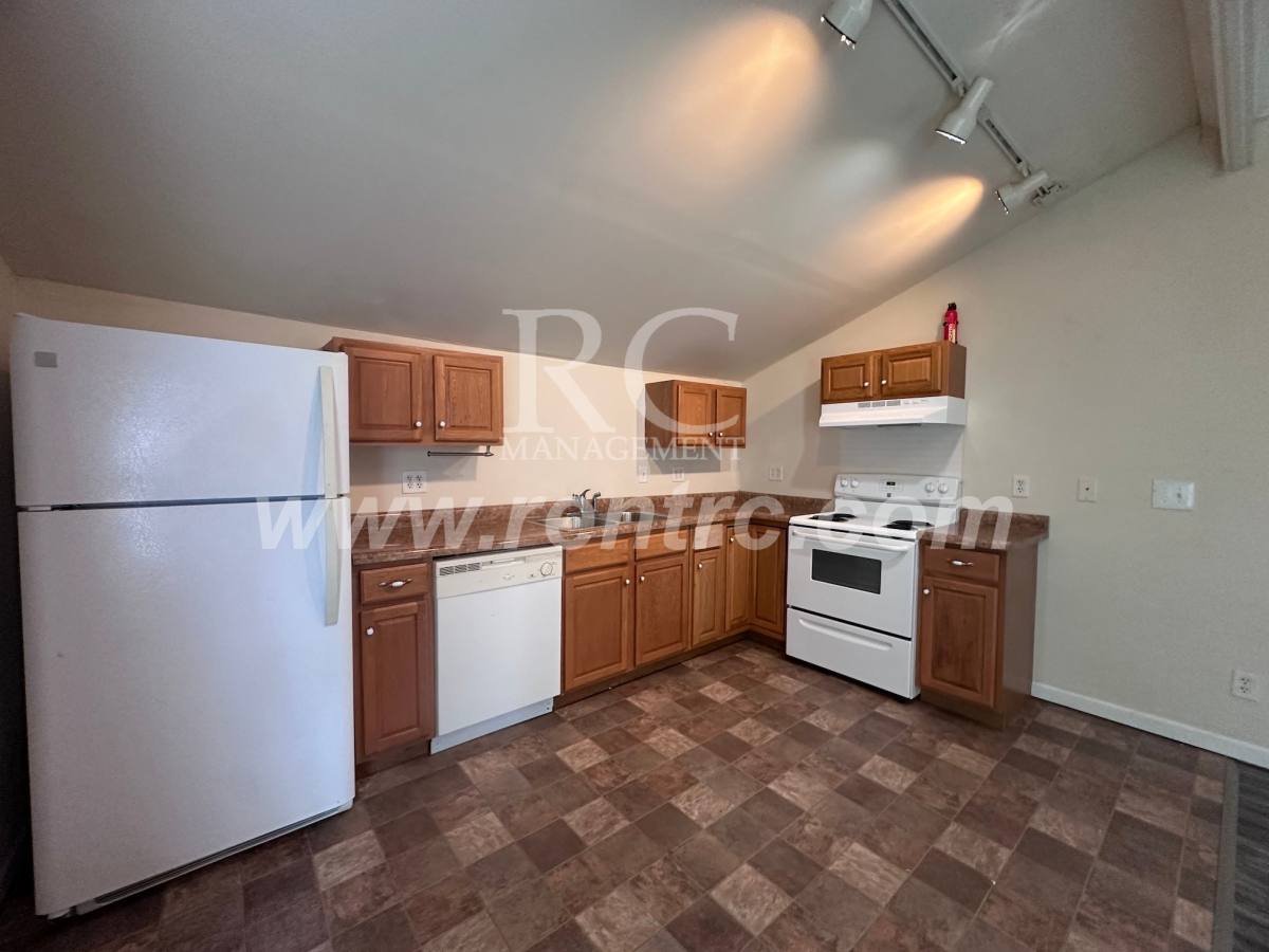 Apartment for rent at 809-A Fourteenth E #G, Georgetown, IL 61846