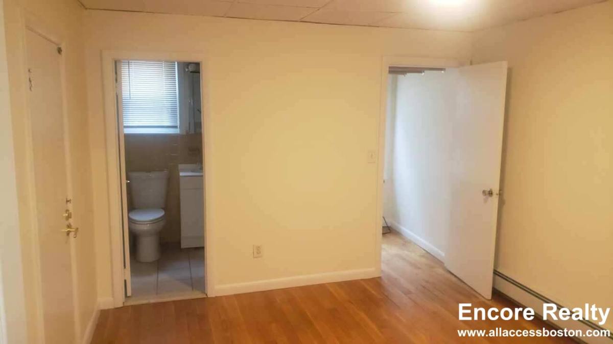 Apartment for rent at 286 Beacon St #B, Somerville, MA 02143